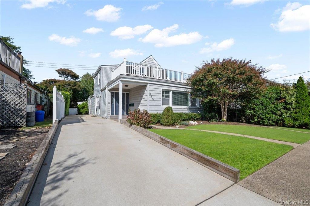 845 E Walnut Street, Long Beach, NY 11561 — photo 2