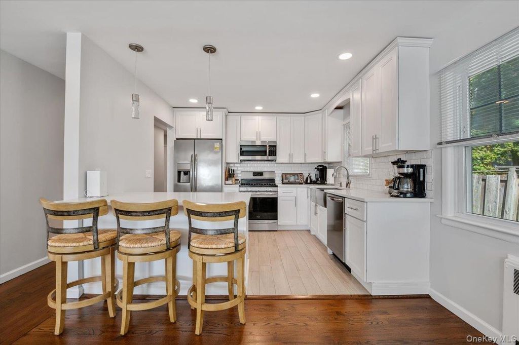 845 E Walnut Street, Long Beach, NY 11561 — photo 4