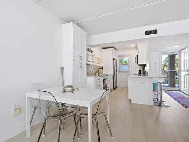 3802 GULF OF MEXICO DRIVE A203, Longboat Key, FL 34228