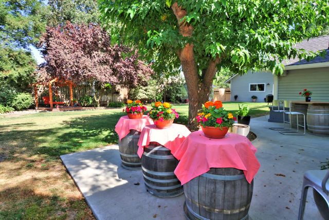9748 Cole Dr, Stockton, CA 95212