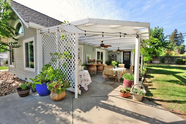 9748 Cole Dr, Stockton, CA 95212