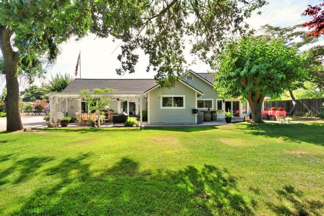 9748 Cole Dr, Stockton, CA 95212
