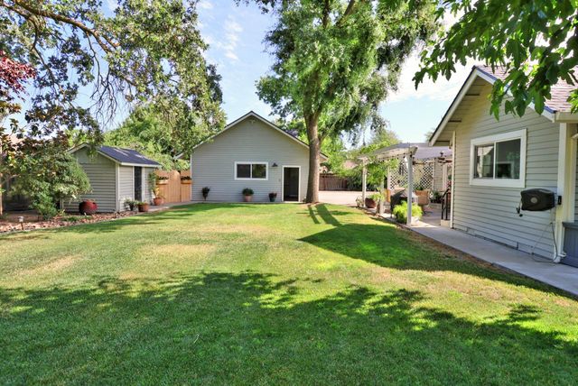 9748 Cole Dr, Stockton, CA 95212