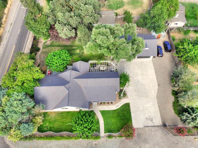 9748 Cole Dr, Stockton, CA 95212