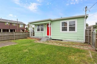 2112 Victory Street, Galveston, TX 77551