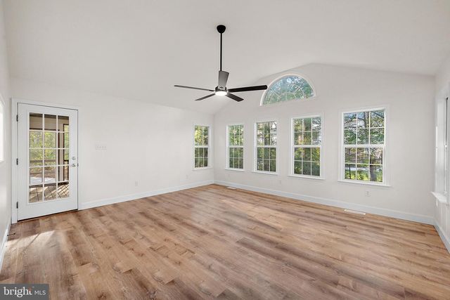 1465 OCEAN PKWY, Berlin, MD 21811