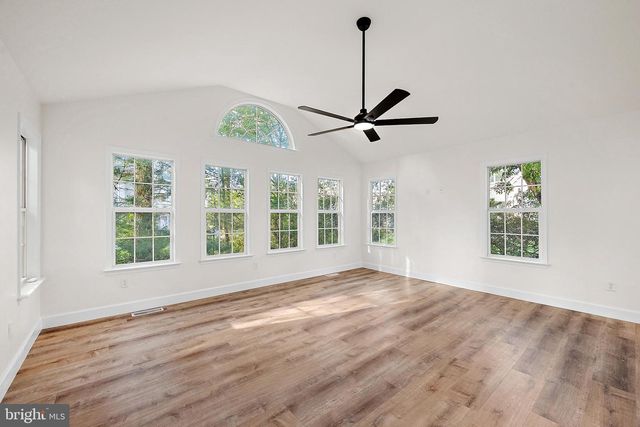 1465 OCEAN PKWY, Berlin, MD 21811