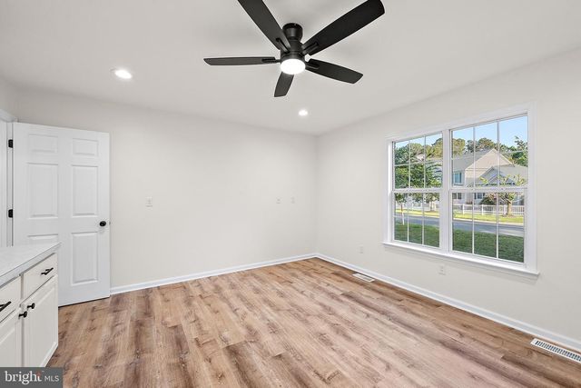 1465 OCEAN PKWY, Berlin, MD 21811