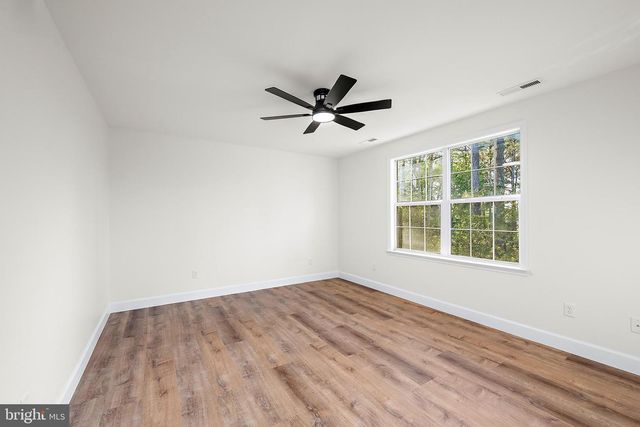 1465 OCEAN PKWY, Berlin, MD 21811