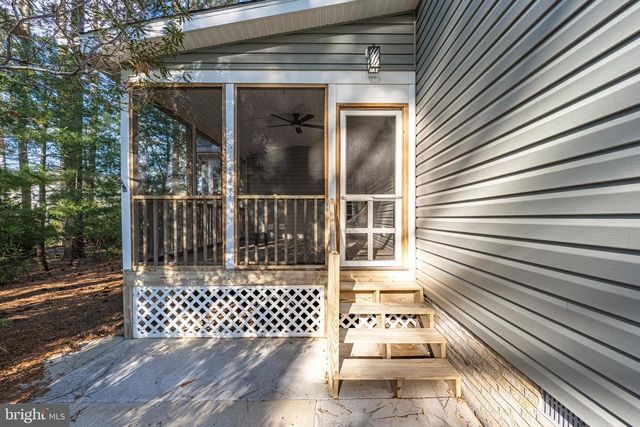 1465 OCEAN PKWY, Berlin, MD 21811
