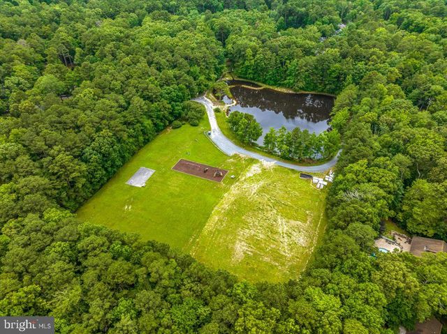 1465 OCEAN PKWY, Berlin, MD 21811