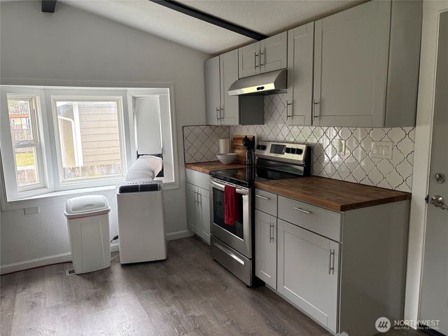 20810 108th Street Ct E, Bonney Lake, WA 98391