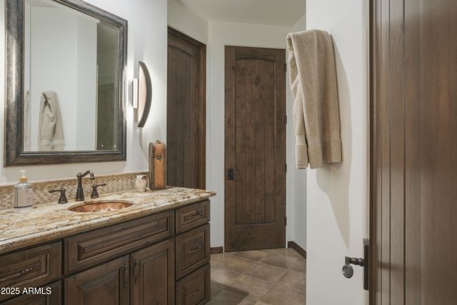 5694 E Canyon Ridge North Drive, Cave Creek, AZ 85331