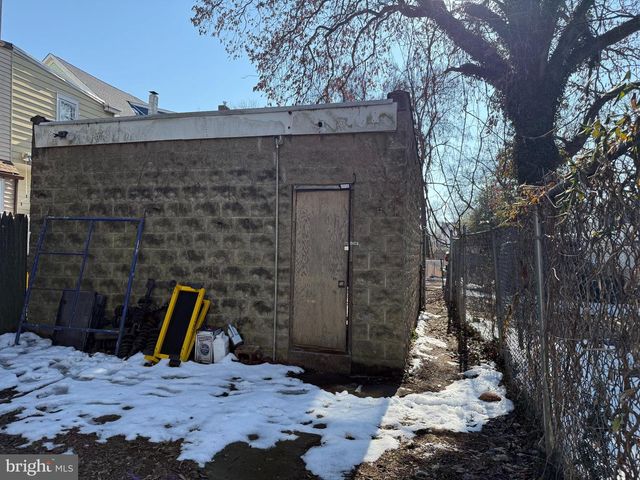 713 W STATE ST, Trenton, NJ 08618