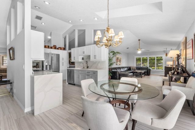 13 St Giles Road, Palm Beach Gardens, FL 33418