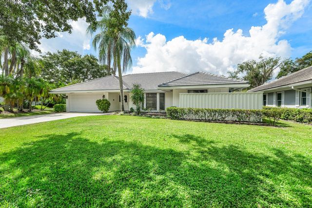13 St Giles Road, Palm Beach Gardens, FL 33418