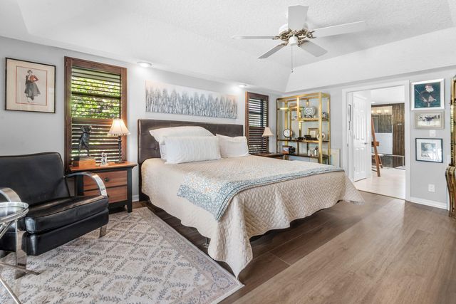 13 St Giles Road, Palm Beach Gardens, FL 33418