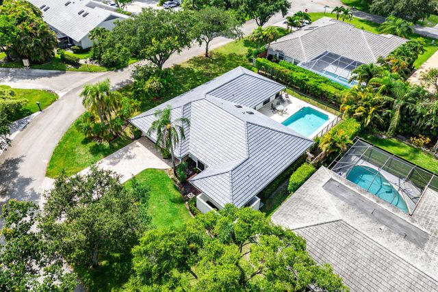13 St Giles Road, Palm Beach Gardens, FL 33418