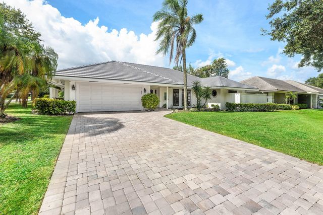 13 St Giles Road, Palm Beach Gardens, FL 33418