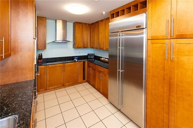 3700 Sandpiper Rd Apt 409, Virginia Beach, VA 23456