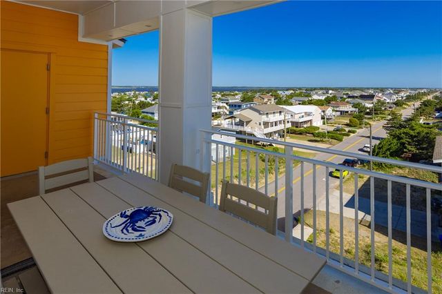 3700 Sandpiper Rd Apt 409, Virginia Beach, VA 23456