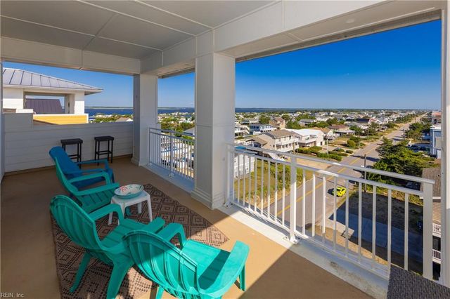 3700 Sandpiper Rd Apt 409, Virginia Beach, VA 23456