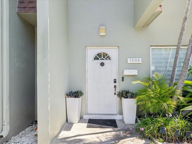 1308 70TH STREET N, St Petersburg, FL 33710