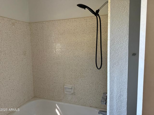 7025 W REDFIELD Road, Peoria, AZ 85381