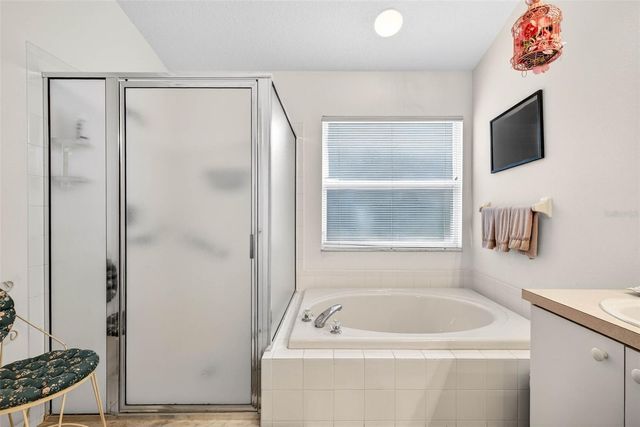 15501 CONWAY PLACE, Tampa, FL 33624