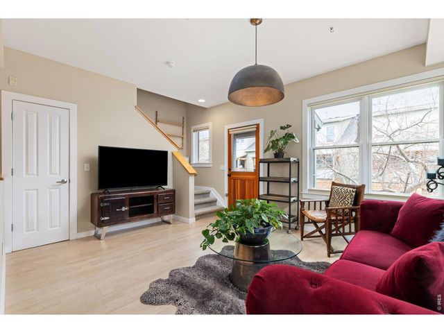 3210 Iron Forge Pl 105, Boulder, CO 80301