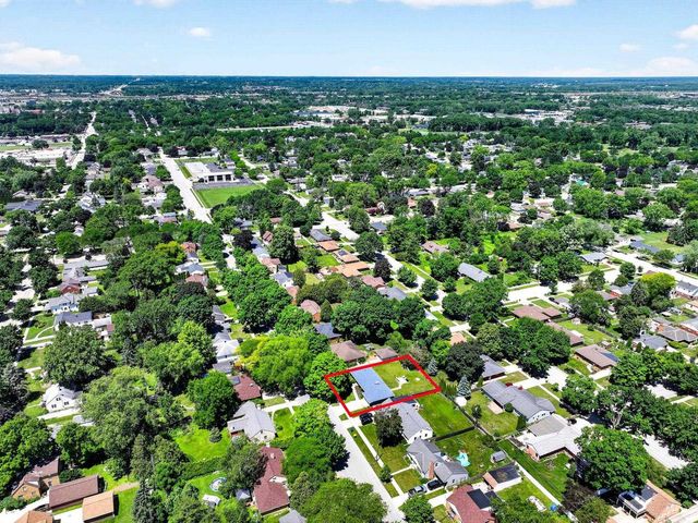 1304 DIVISION STREET, Green Bay, WI 54303