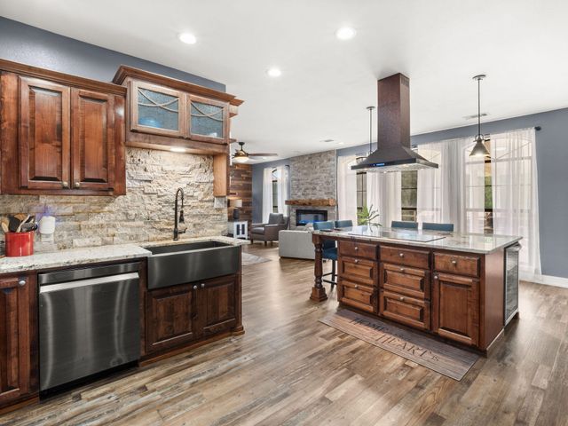 601 Vinson Rd, Leesville, LA 71446