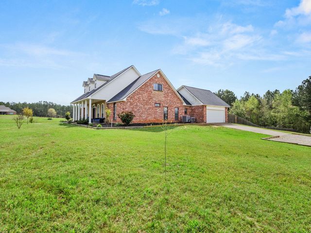 601 Vinson Rd, Leesville, LA 71446