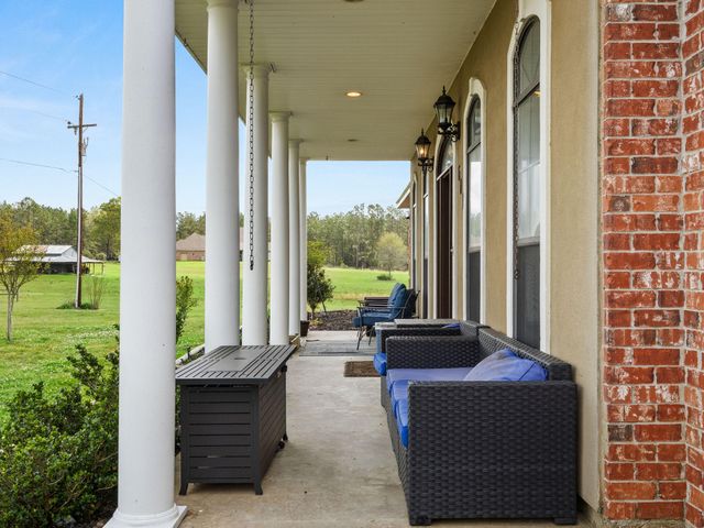 601 Vinson Rd, Leesville, LA 71446