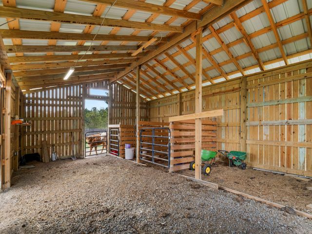 601 Vinson Rd, Leesville, LA 71446