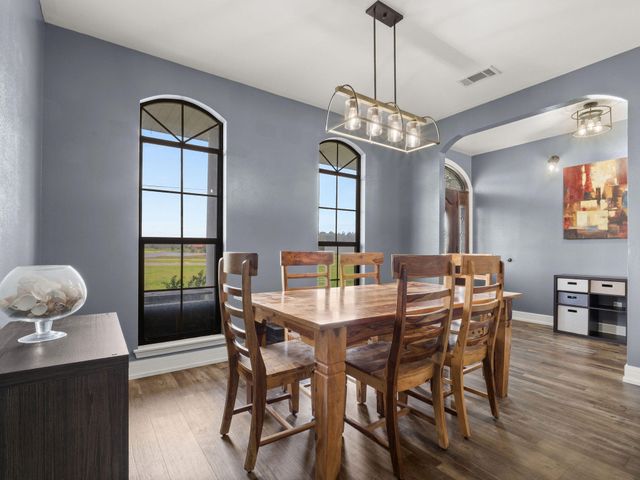 601 Vinson Rd, Leesville, LA 71446