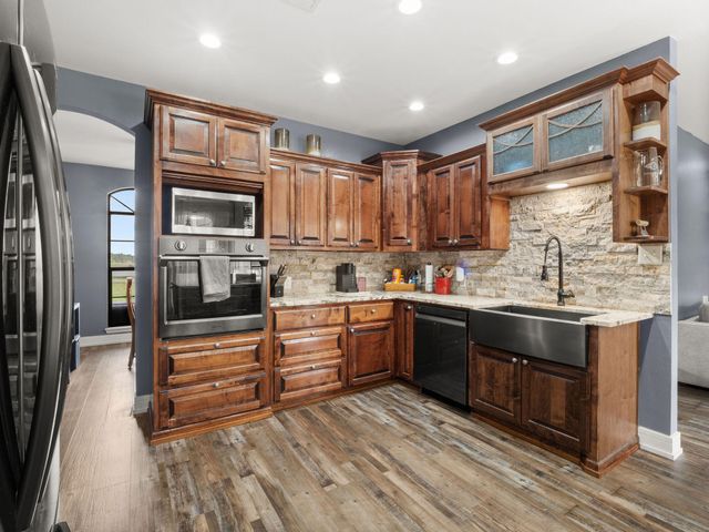 601 Vinson Rd, Leesville, LA 71446