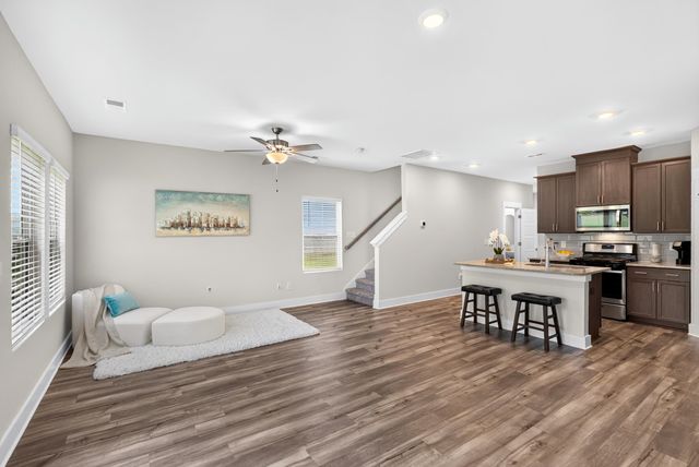 919 Yarn Way, Greer, SC 29651
