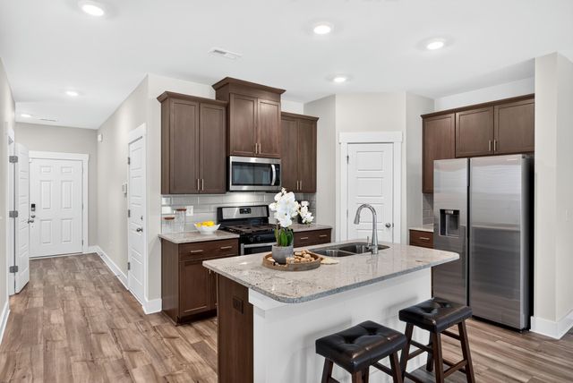 919 Yarn Way, Greer, SC 29651