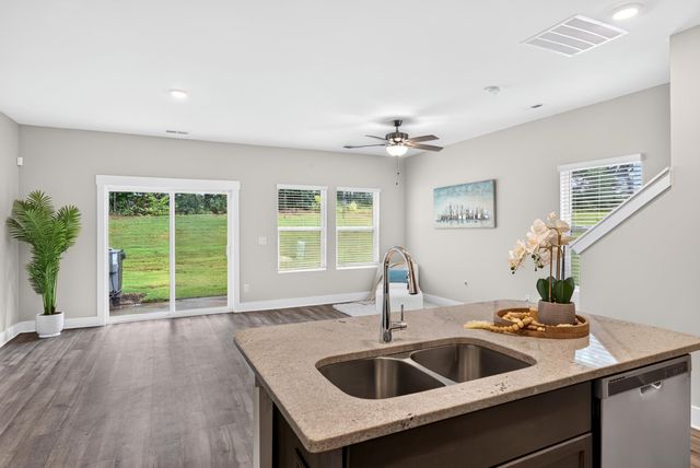 919 Yarn Way, Greer, SC 29651