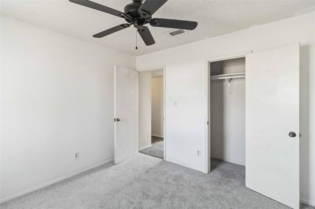 405 Lynch ST, Smithville, TX 78957