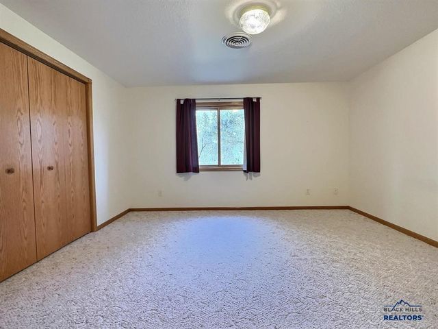 2055 ASPEN HILLS RD, Spearfish, SD 57783