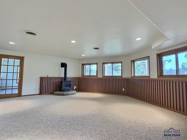 2055 ASPEN HILLS RD, Spearfish, SD 57783