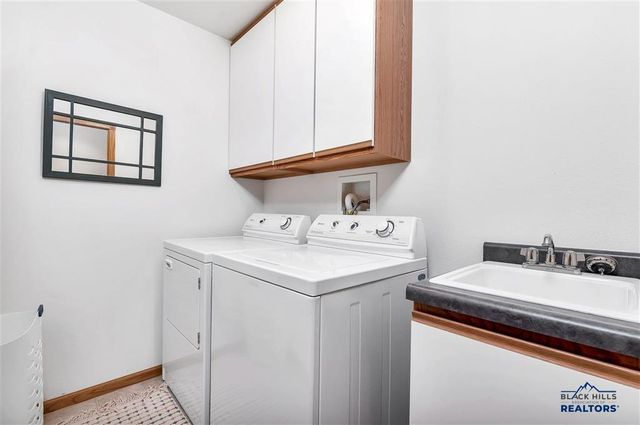 2055 ASPEN HILLS RD, Spearfish, SD 57783