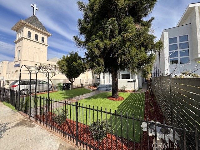 1334 S Berendo Street, Los Angeles, CA 90006