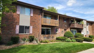 6738 181st Street 1520, Tinley Park, IL 60477