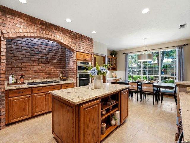 1618 Foxberry, San Antonio, TX 78248