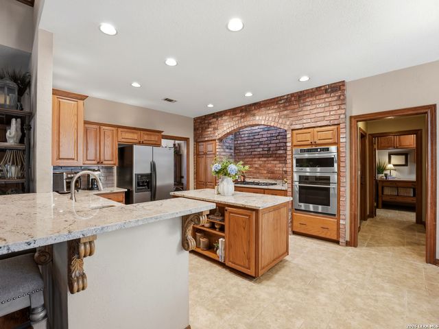 1618 Foxberry, San Antonio, TX 78248