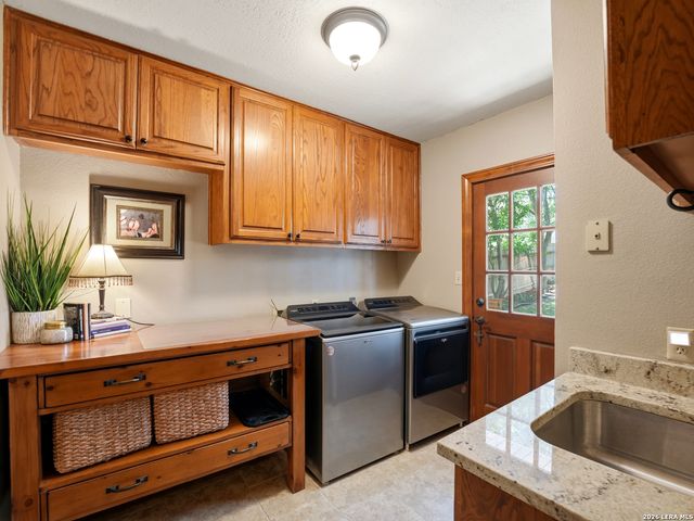 1618 Foxberry, San Antonio, TX 78248