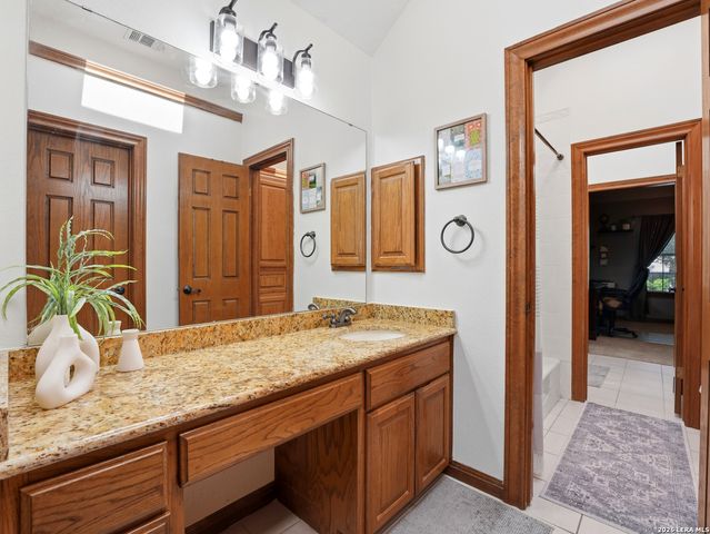 1618 Foxberry, San Antonio, TX 78248